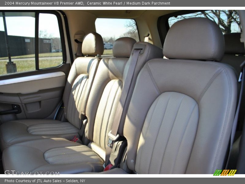 Ceramic White Pearl / Medium Dark Parchment 2004 Mercury Mountaineer V8 Premier AWD