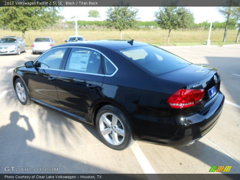 Black / Titan Black 2013 Volkswagen Passat 2.5L SE