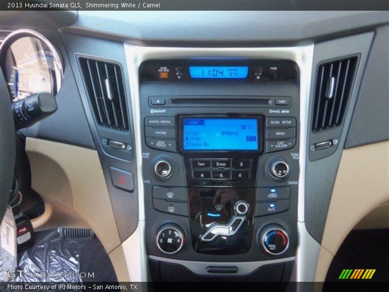 Shimmering White / Camel 2013 Hyundai Sonata GLS