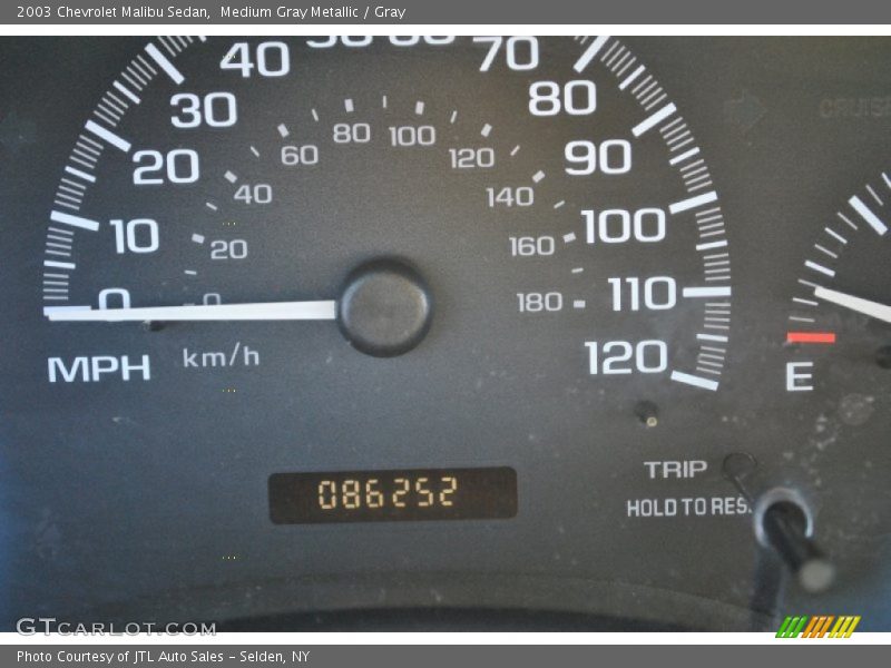 Medium Gray Metallic / Gray 2003 Chevrolet Malibu Sedan