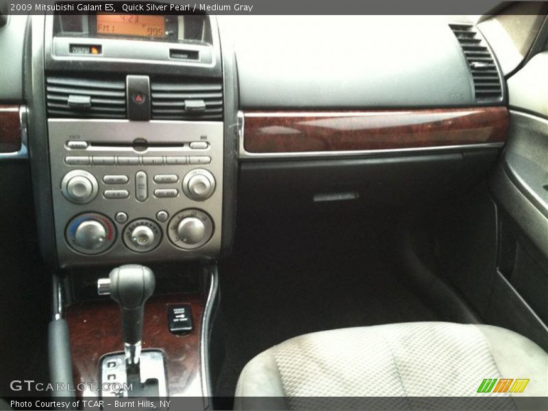 Quick Silver Pearl / Medium Gray 2009 Mitsubishi Galant ES