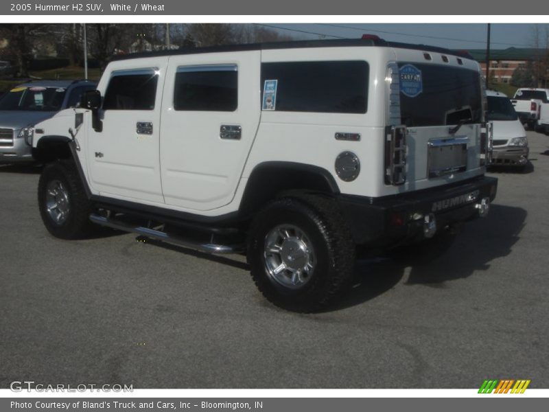 White / Wheat 2005 Hummer H2 SUV