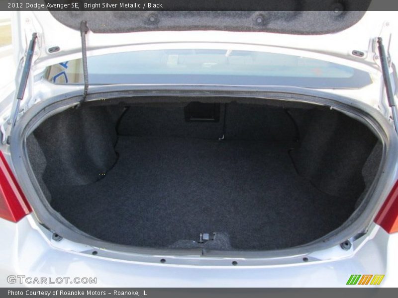 Bright Silver Metallic / Black 2012 Dodge Avenger SE