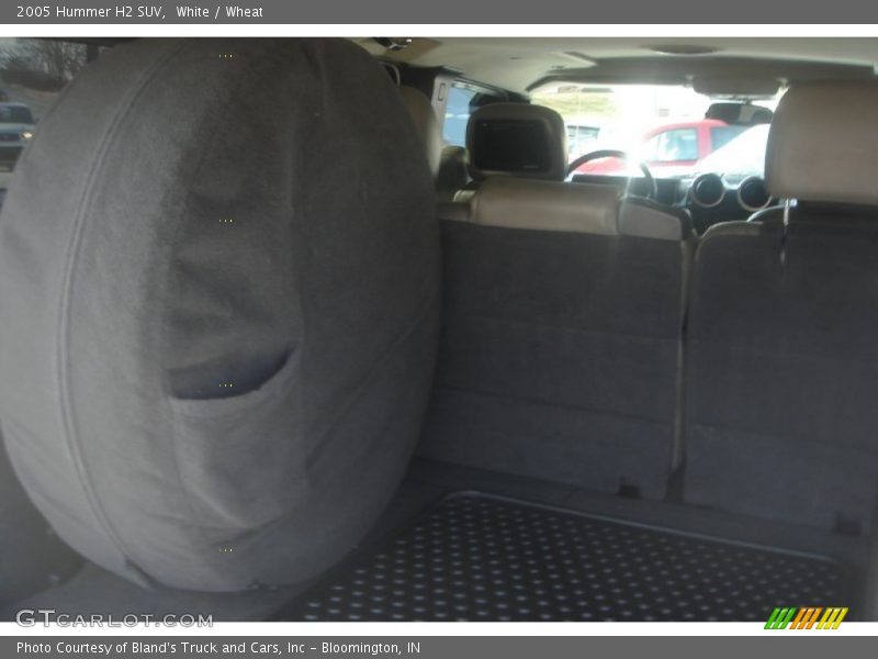 White / Wheat 2005 Hummer H2 SUV