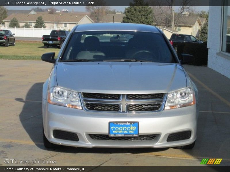 Bright Silver Metallic / Black 2012 Dodge Avenger SE