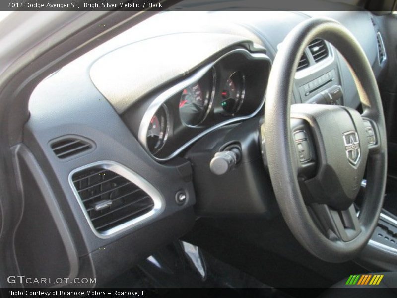 Bright Silver Metallic / Black 2012 Dodge Avenger SE