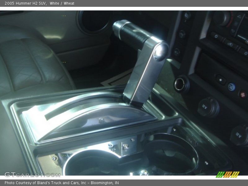 White / Wheat 2005 Hummer H2 SUV