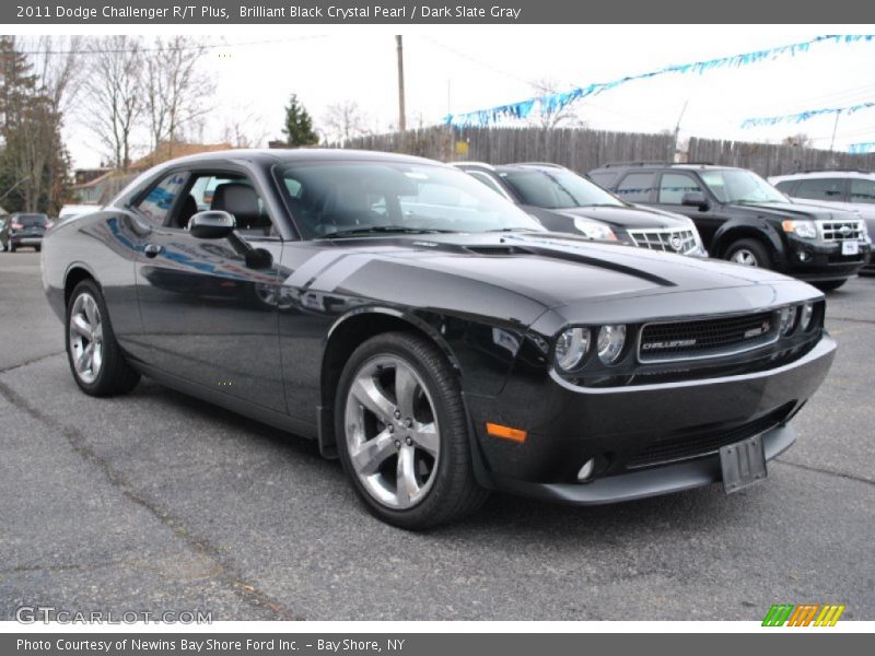 Front 3/4 View of 2011 Challenger R/T Plus