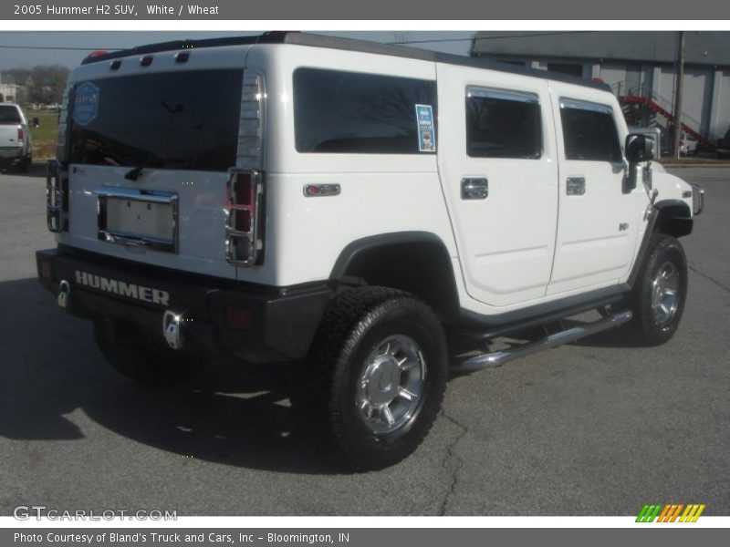 White / Wheat 2005 Hummer H2 SUV