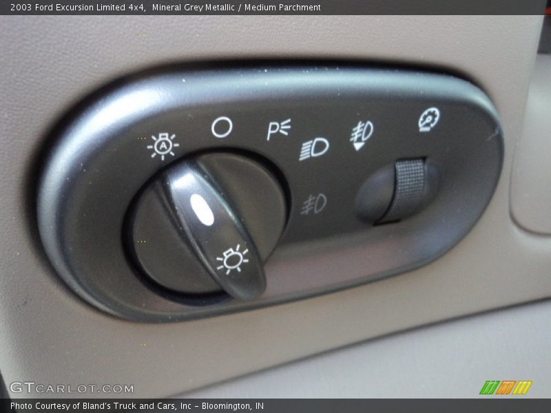 Controls of 2003 Excursion Limited 4x4