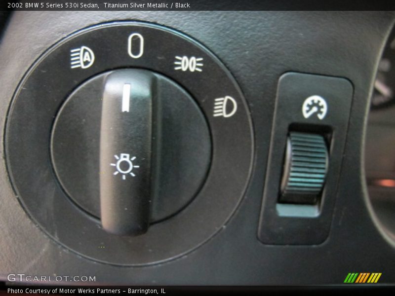 Titanium Silver Metallic / Black 2002 BMW 5 Series 530i Sedan