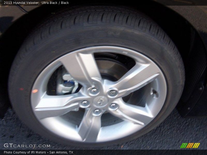 Ultra Black / Black 2013 Hyundai Veloster