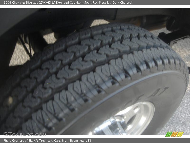 Sport Red Metallic / Dark Charcoal 2004 Chevrolet Silverado 2500HD LS Extended Cab 4x4