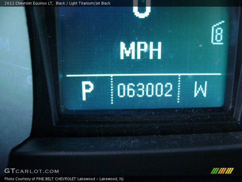 Black / Light Titanium/Jet Black 2011 Chevrolet Equinox LT
