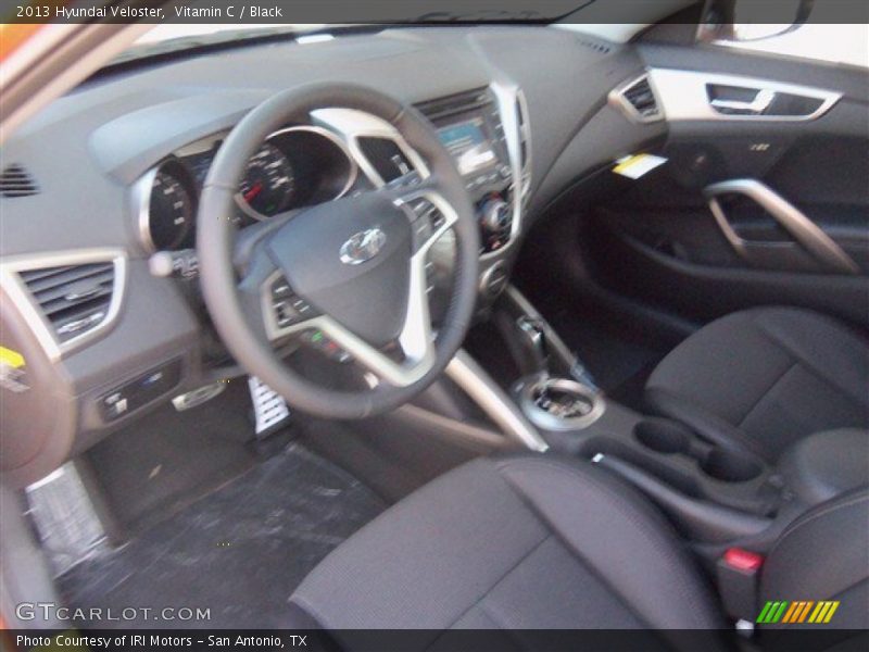 Vitamin C / Black 2013 Hyundai Veloster
