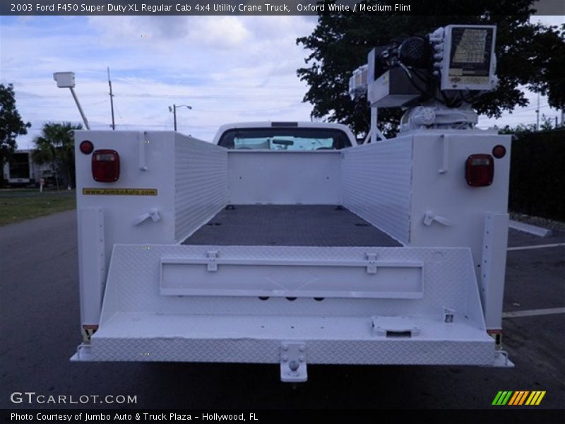 Oxford White / Medium Flint 2003 Ford F450 Super Duty XL Regular Cab 4x4 Utility Crane Truck