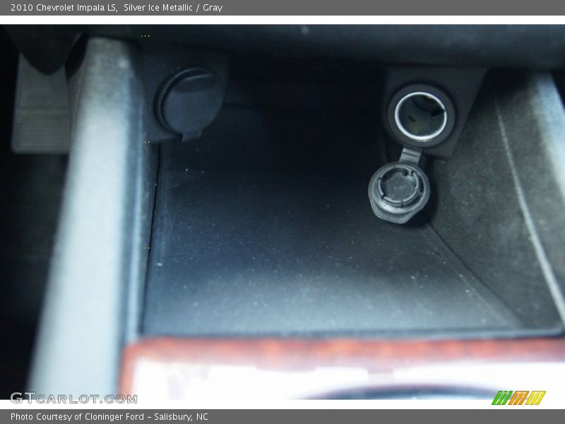 Silver Ice Metallic / Gray 2010 Chevrolet Impala LS