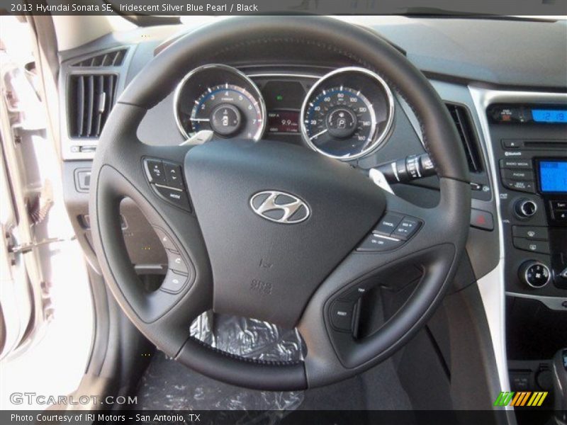 Iridescent Silver Blue Pearl / Black 2013 Hyundai Sonata SE
