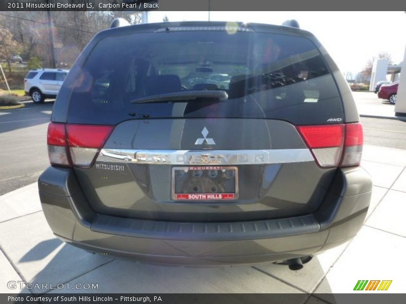 Carbon Pearl / Black 2011 Mitsubishi Endeavor LS