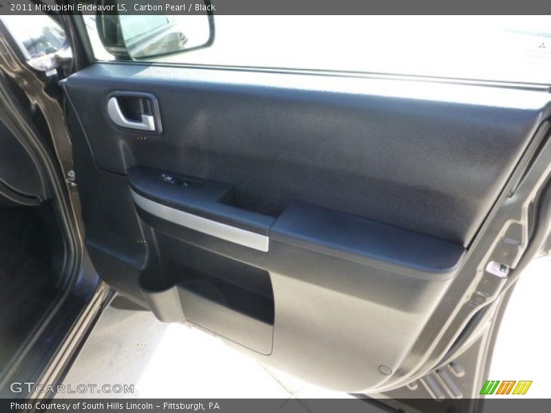 Carbon Pearl / Black 2011 Mitsubishi Endeavor LS