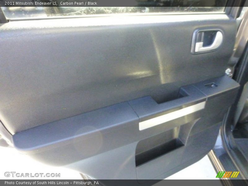 Carbon Pearl / Black 2011 Mitsubishi Endeavor LS
