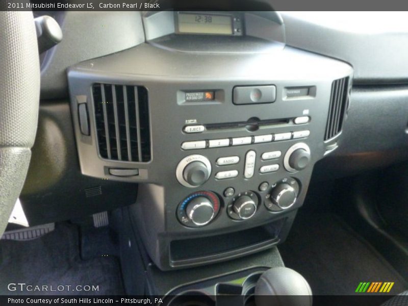 Carbon Pearl / Black 2011 Mitsubishi Endeavor LS
