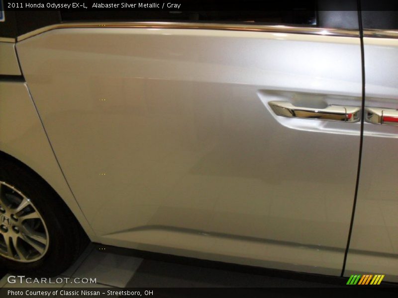 Alabaster Silver Metallic / Gray 2011 Honda Odyssey EX-L