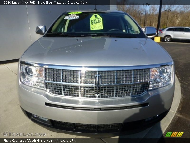 Ingot Silver Metallic / Charcoal Black 2010 Lincoln MKX FWD