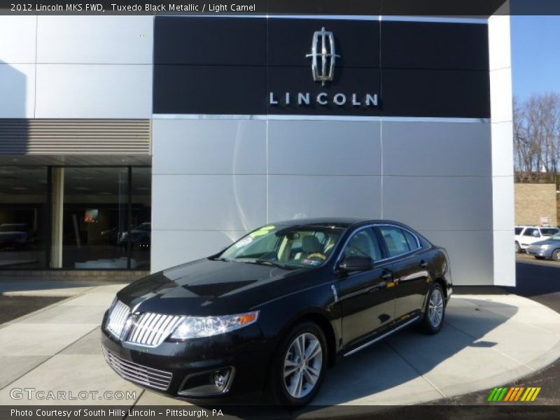 Tuxedo Black Metallic / Light Camel 2012 Lincoln MKS FWD