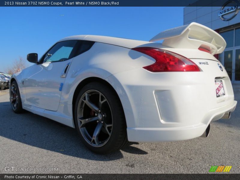 Pearl White / NISMO Black/Red 2013 Nissan 370Z NISMO Coupe
