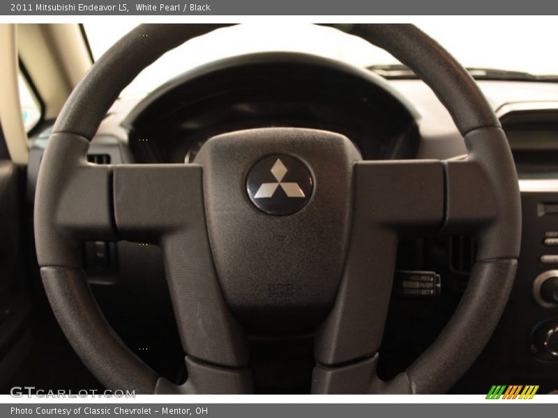 White Pearl / Black 2011 Mitsubishi Endeavor LS