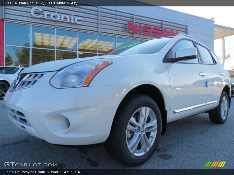 Pearl White / Gray 2013 Nissan Rogue SV