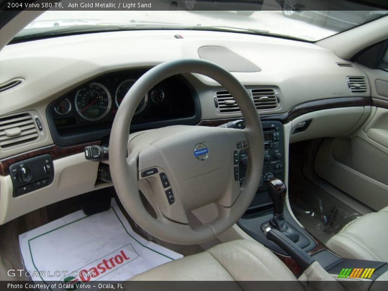 Ash Gold Metallic / Light Sand 2004 Volvo S80 T6