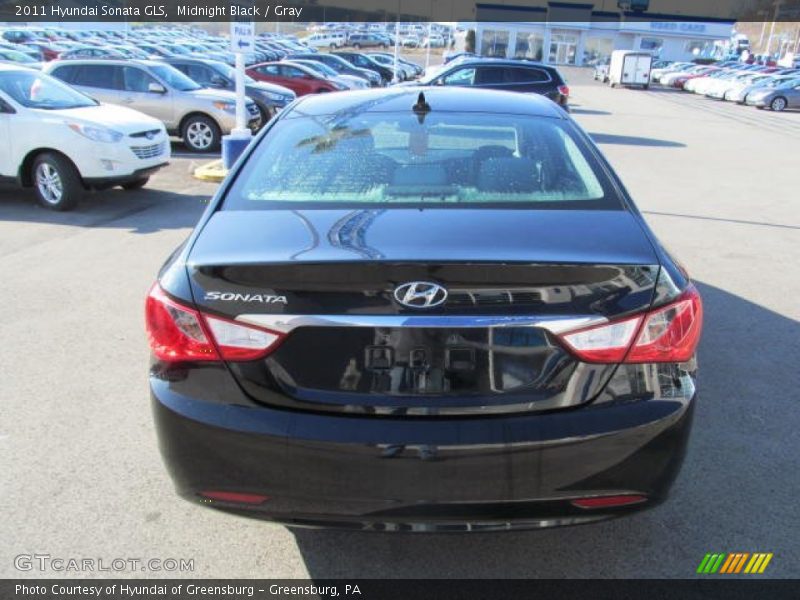 Midnight Black / Gray 2011 Hyundai Sonata GLS