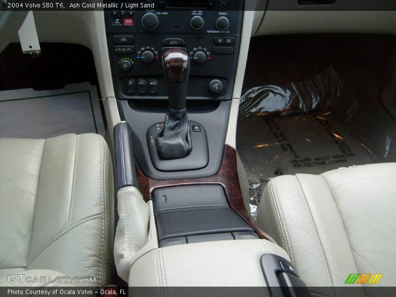 Ash Gold Metallic / Light Sand 2004 Volvo S80 T6