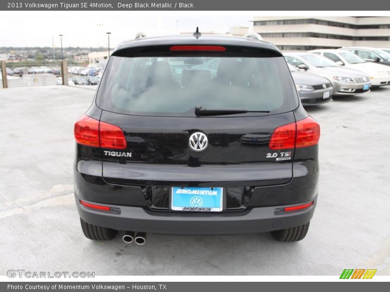 Deep Black Metallic / Black 2013 Volkswagen Tiguan SE 4Motion