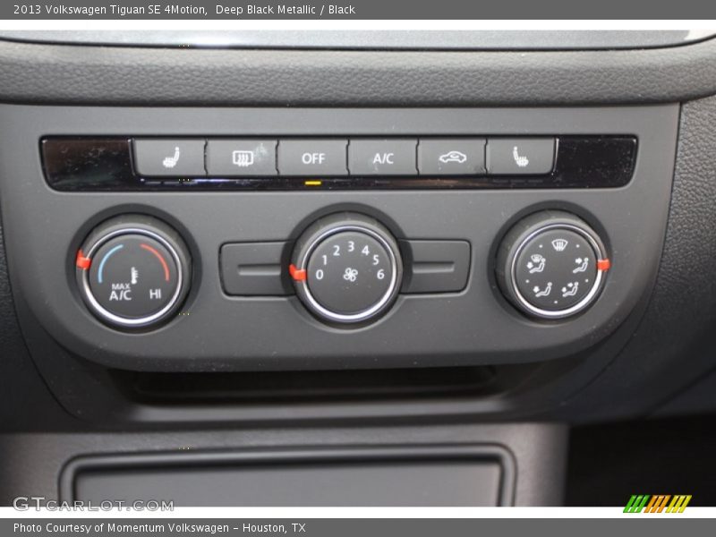 Controls of 2013 Tiguan SE 4Motion