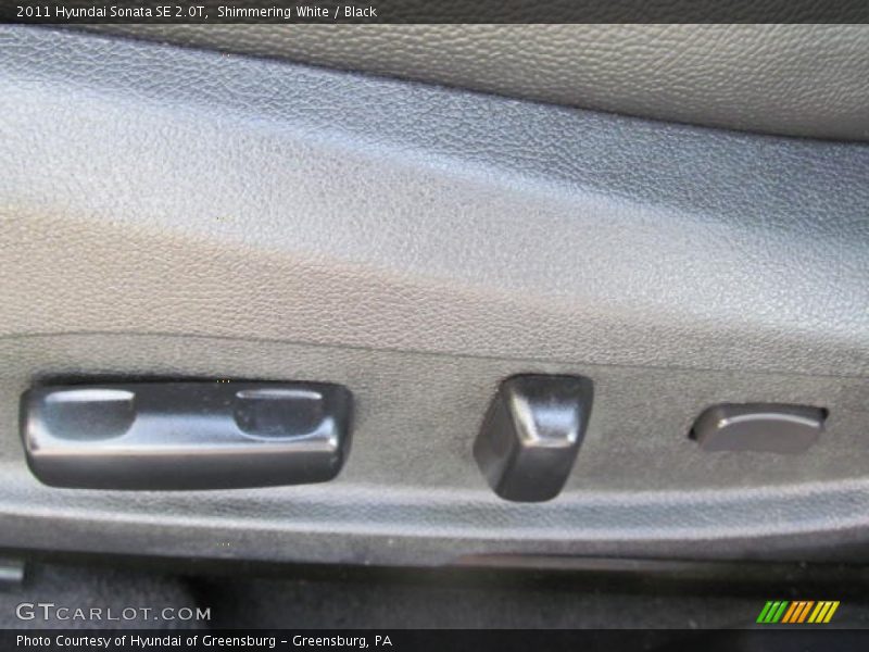 Controls of 2011 Sonata SE 2.0T