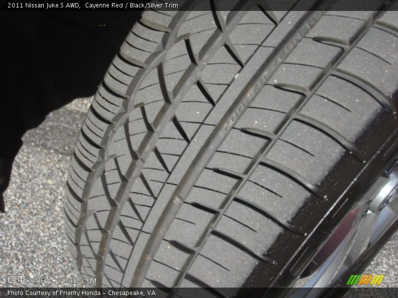 Cayenne Red / Black/Silver Trim 2011 Nissan Juke S AWD