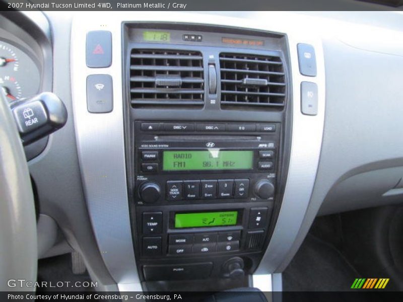 Controls of 2007 Tucson Limited 4WD