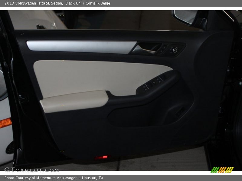Black Uni / Cornsilk Beige 2013 Volkswagen Jetta SE Sedan