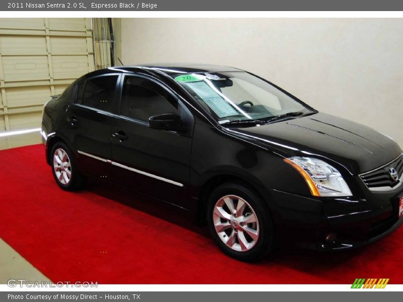 Espresso Black / Beige 2011 Nissan Sentra 2.0 SL