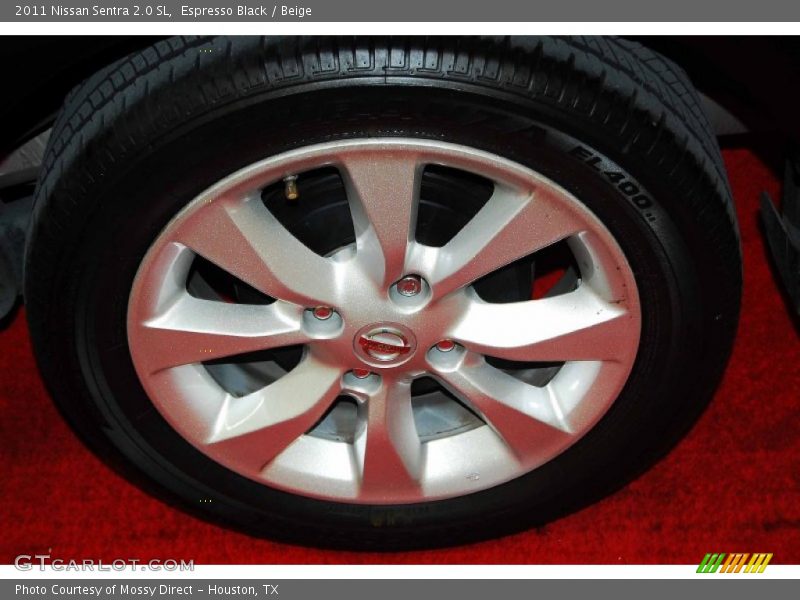 Espresso Black / Beige 2011 Nissan Sentra 2.0 SL