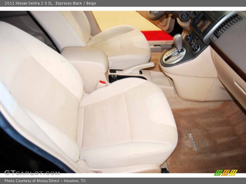 Espresso Black / Beige 2011 Nissan Sentra 2.0 SL
