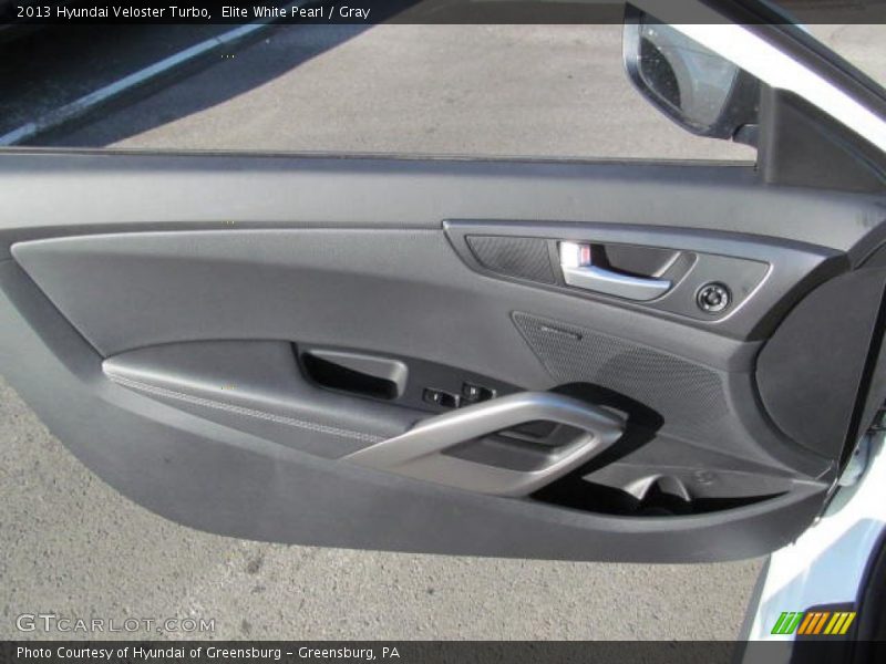 Elite White Pearl / Gray 2013 Hyundai Veloster Turbo