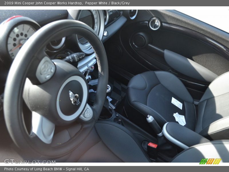 Pepper White / Black/Grey 2009 Mini Cooper John Cooper Works Hardtop