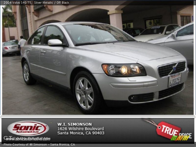 Silver Metallic / Off Black 2004 Volvo S40 T5