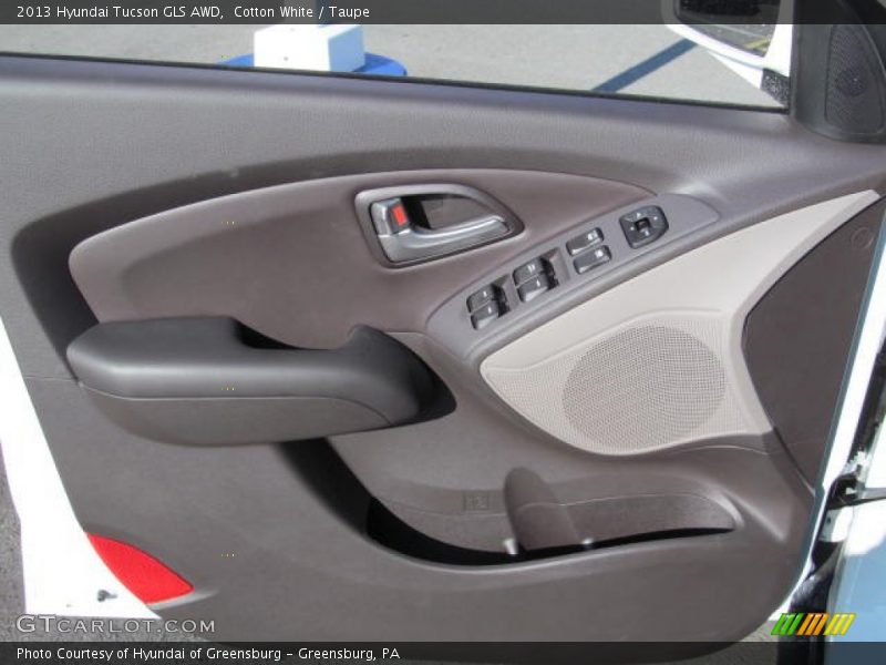 Cotton White / Taupe 2013 Hyundai Tucson GLS AWD