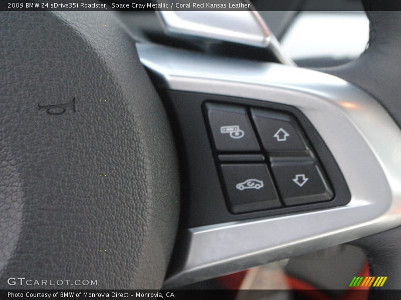 Controls of 2009 Z4 sDrive35i Roadster