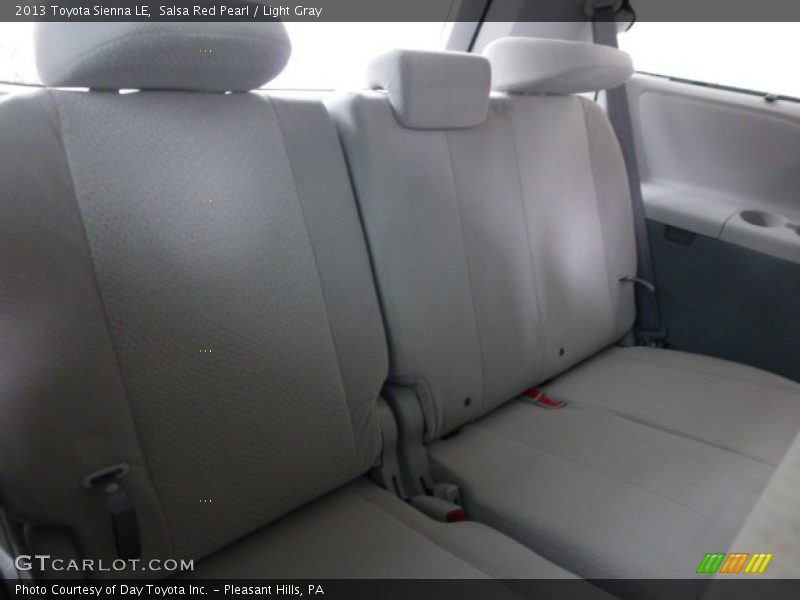 Salsa Red Pearl / Light Gray 2013 Toyota Sienna LE